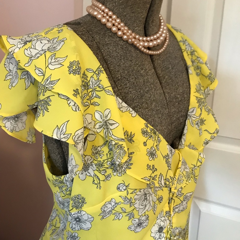 Darling ruffled blouse in status print